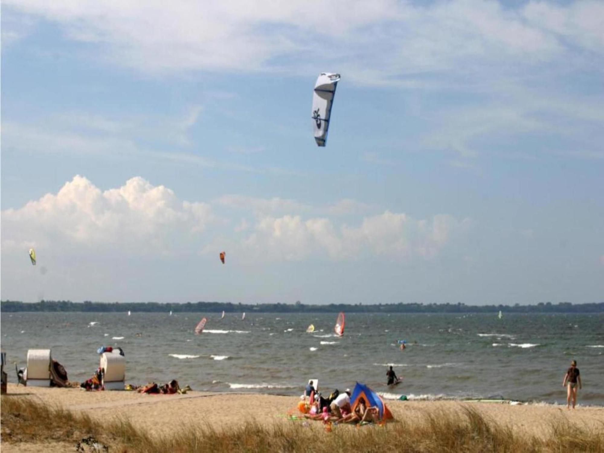 Beautiful Apartment In Damshagen Near The Sea Buitenkant foto